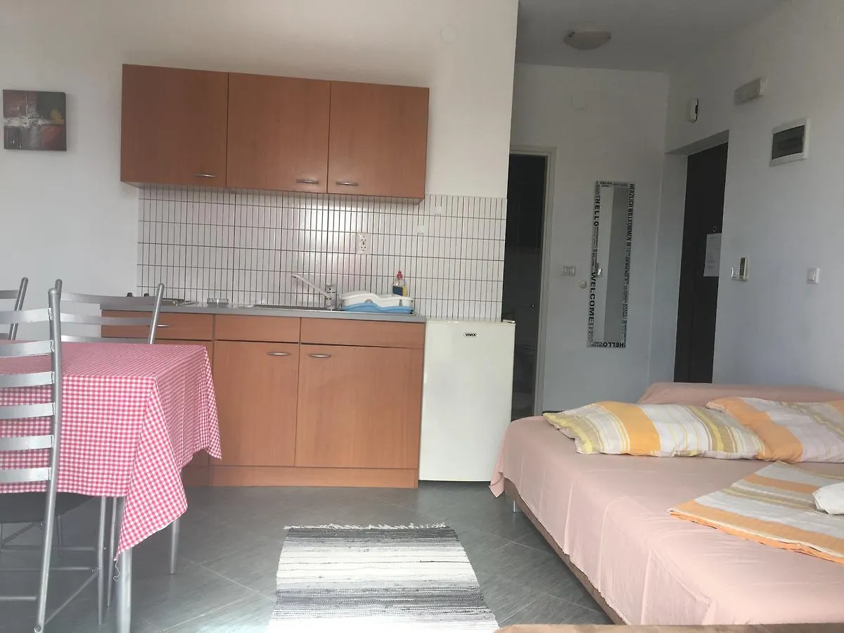 Apartments Curic Zaton  0*, Zaton (Zadar)